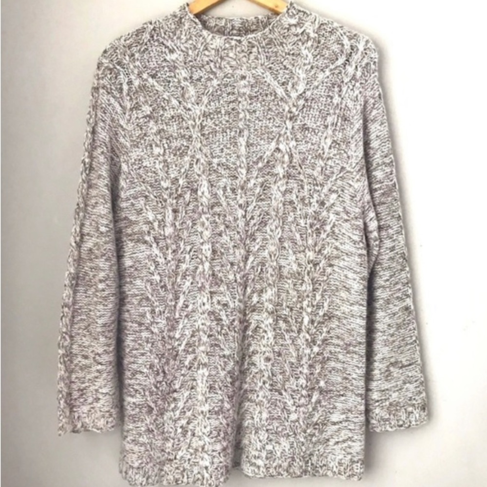 Women’s Cableknit Sweater